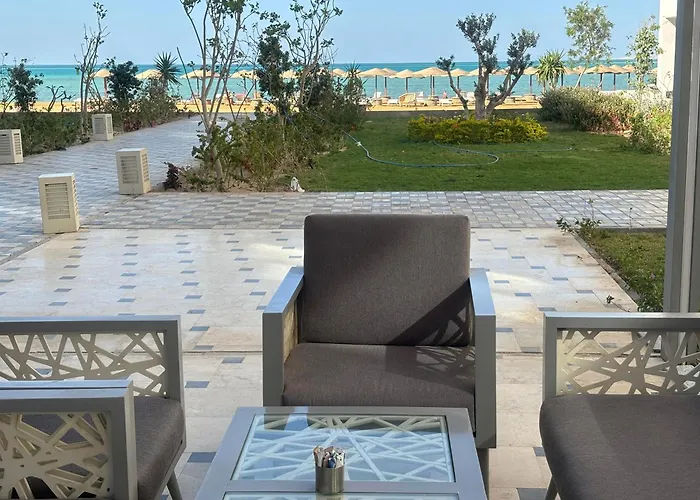 Fanadir Bay Canary